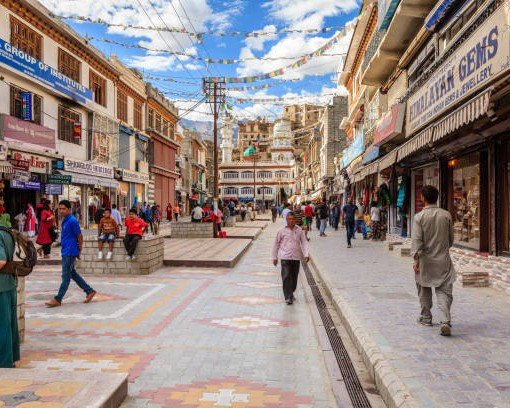 Leh Market